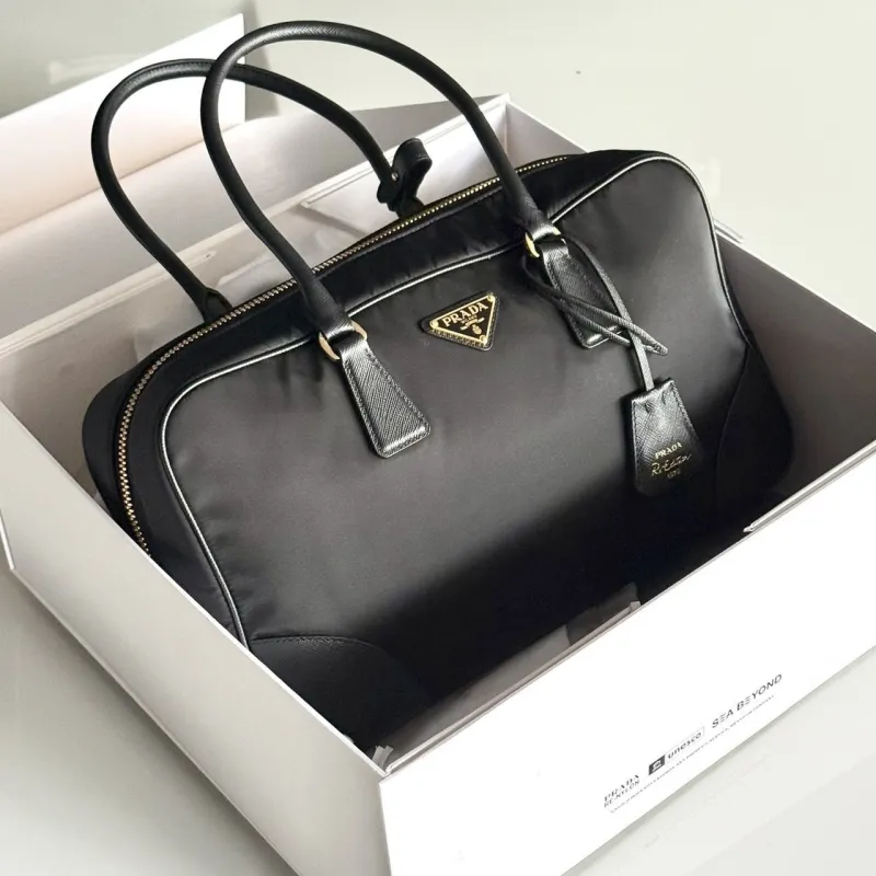 PRADA Re-Edition 1978 Large 35 cm. In Re-Nylon And Saffiano Leather ปี 2023