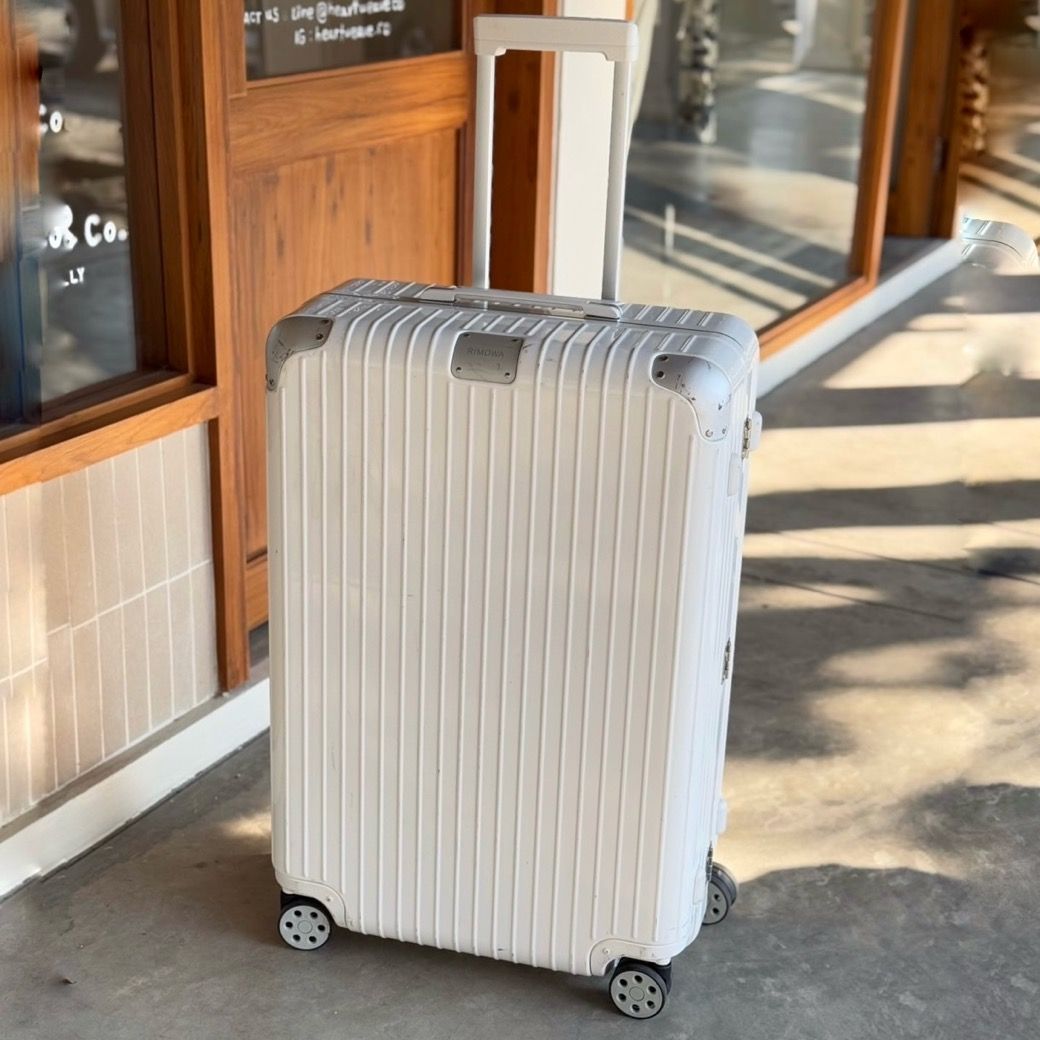 RIMOWA HYBRID Check - In L ปี 2019
