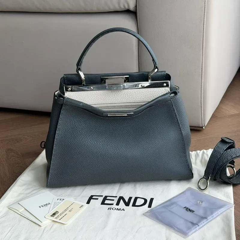 FENDI Peekaboo Regular 2016
