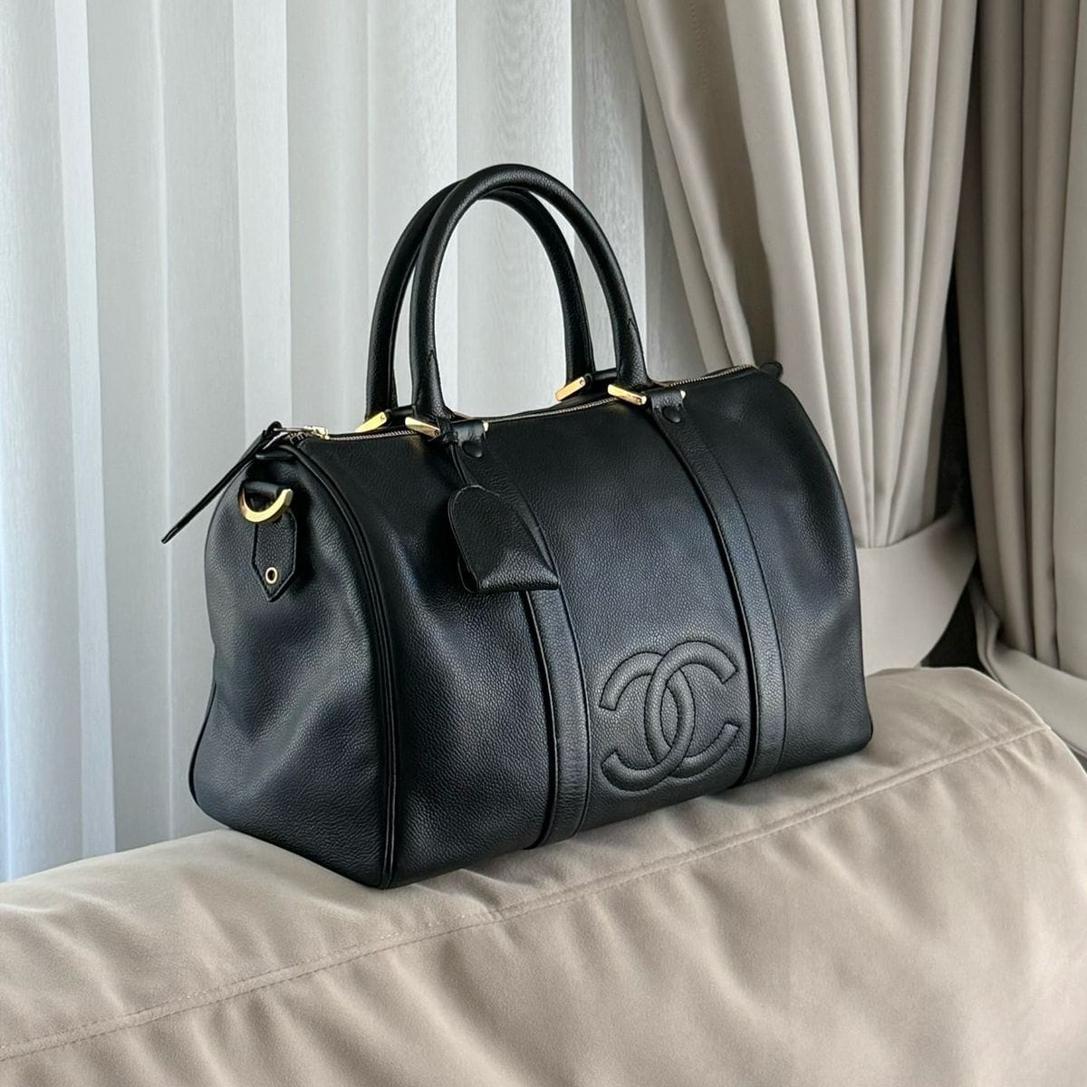 CHANEL Vintage Boston 35 Caviar GHW Holo2