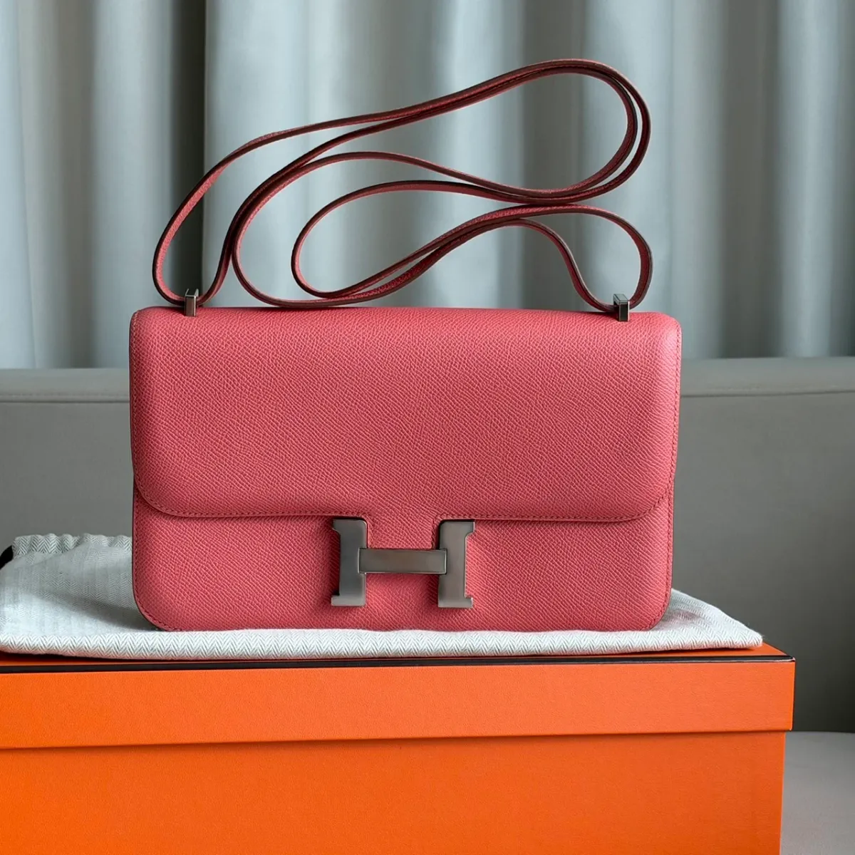 HERMES CONSTANCE ELAN FLAMINGO EPSOM PHW Stamp Q