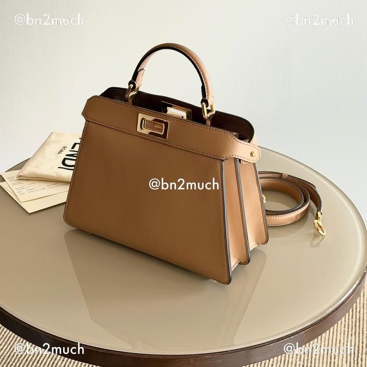 FENDI Peekaboo ISeeU Small 2022