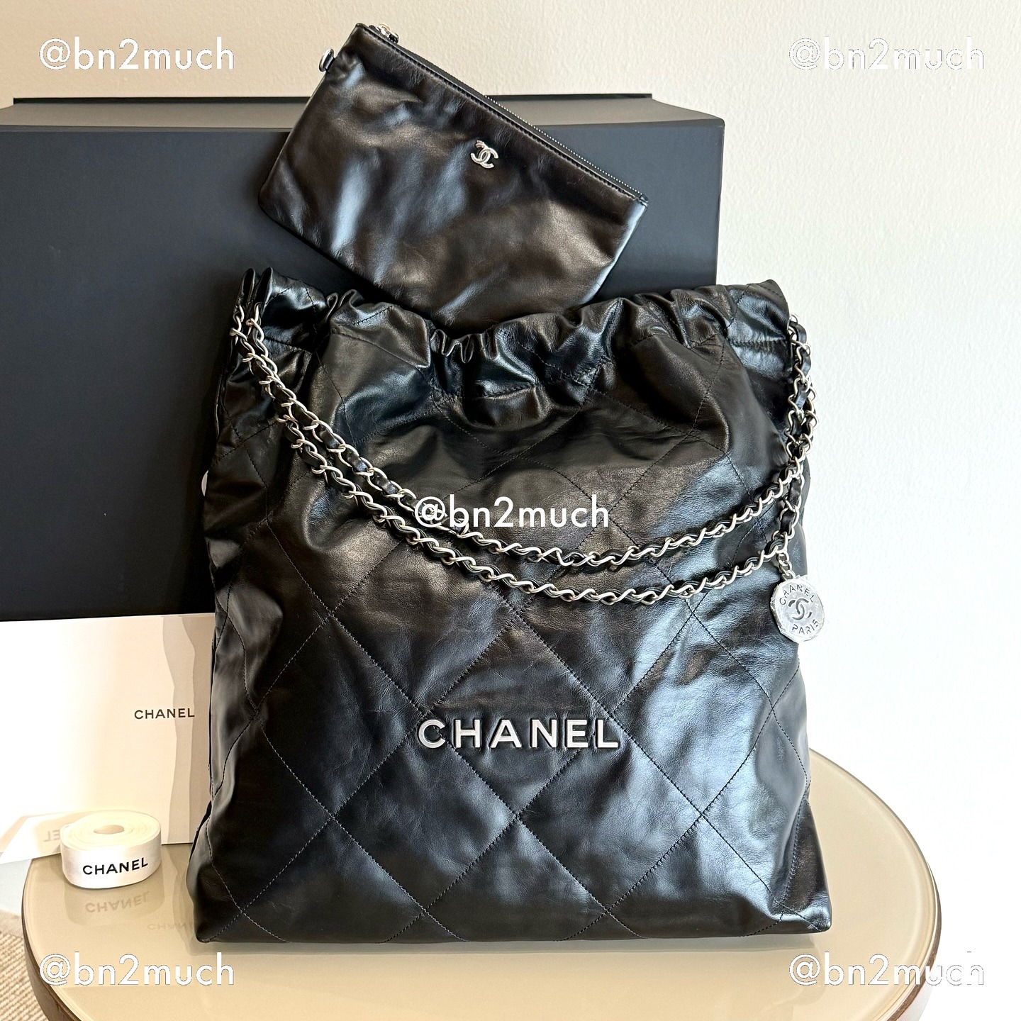 CHANEL22 Large Microchip SHW