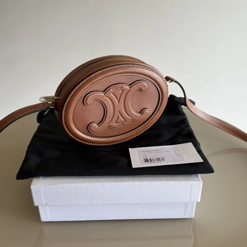 CELINE Cuir Triomphe Oval Bag 2022