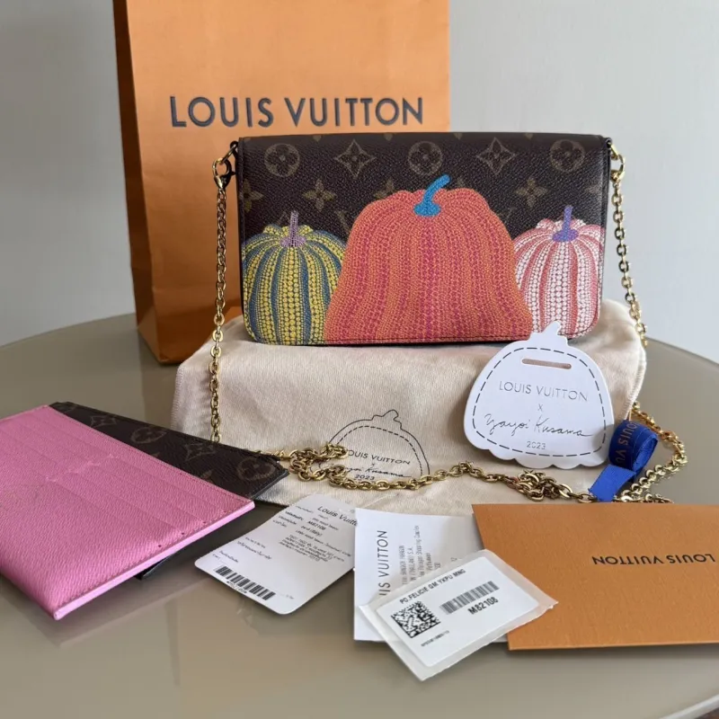 LV x Yayoi Kusama Félicie Pochette Pouch Bag 2023 Microchip