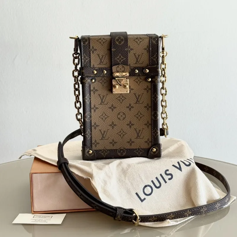 LV Vertical Trunk 2020 Microchip